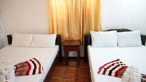 Tabla de planchar con plancha, camas supletorias, wifi gratis