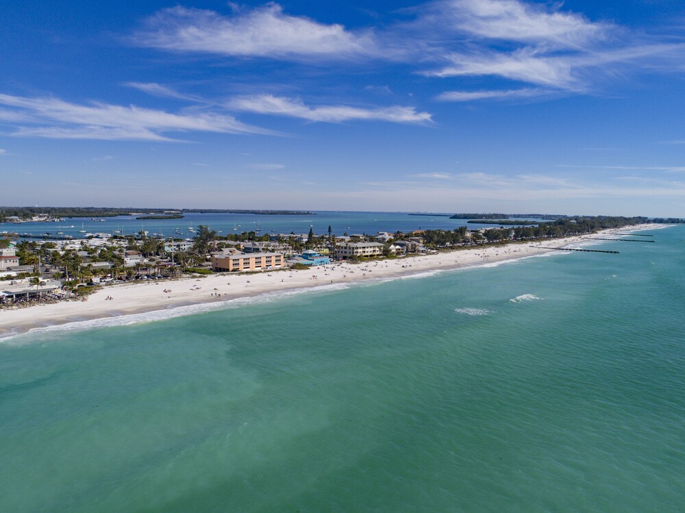 Anna Maria Island Beach Palms 7a 2018 Room Prices Deals Reviews Aerial View