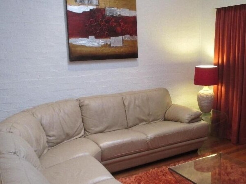Petrel Deluxe Villa