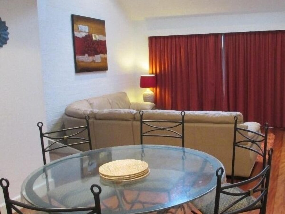 Petrel Deluxe Villa