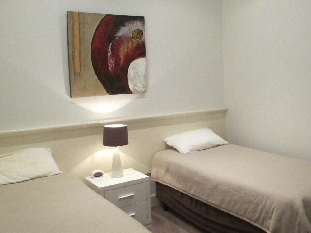 Petrel Deluxe Villa