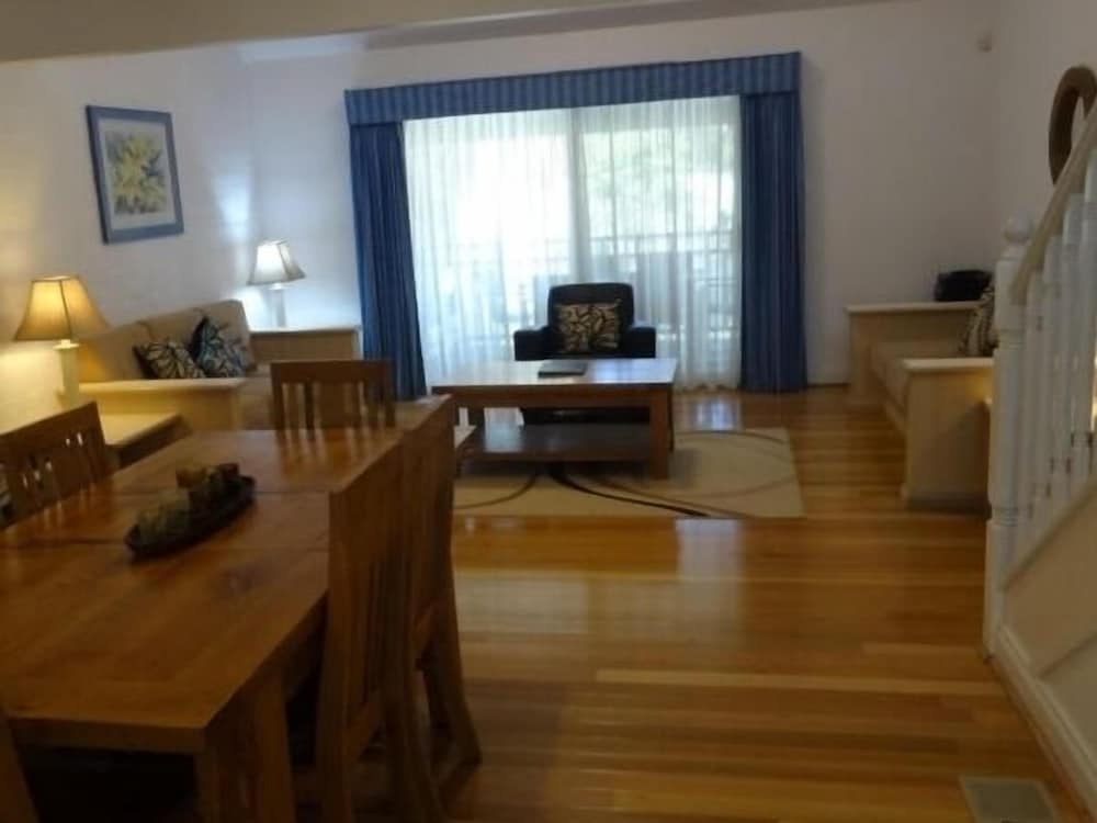 Ibis - Family Deluxe Villa