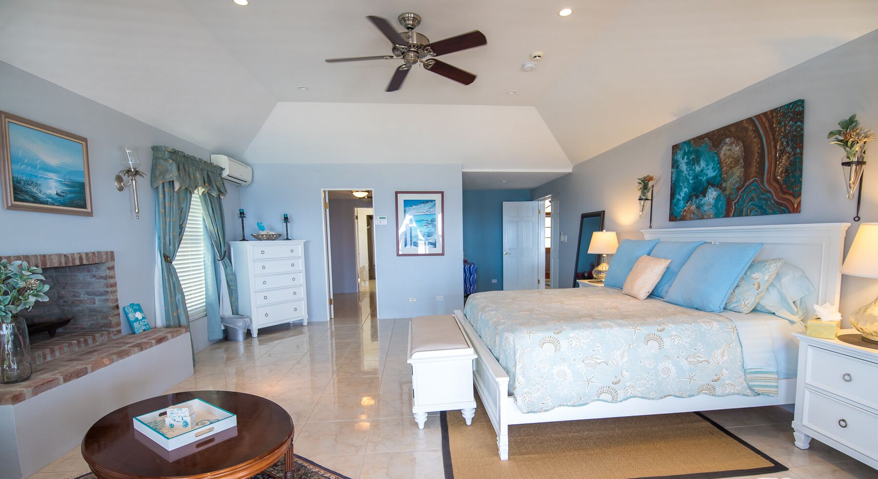 Luxury Villa with Stunning Views of Horseshoe Bay on the Fairmont Hotel Grounds in Southampton Parish in Southampton Parish, Bermuda