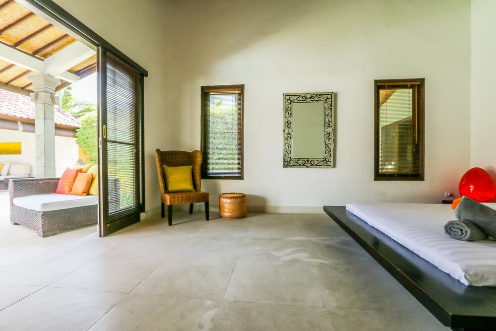 Pevali Villa Seminyak Reviews Photos Rates Ebookers Com