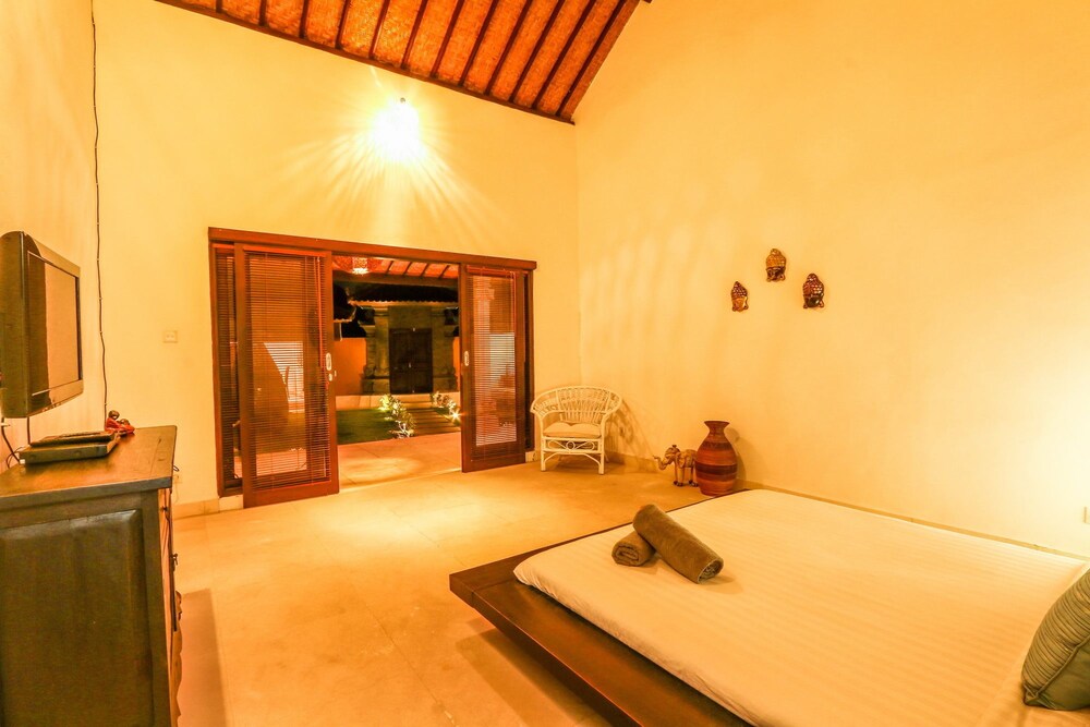 Pevali Villa Seminyak Reviews Photos Rates Ebookers Com