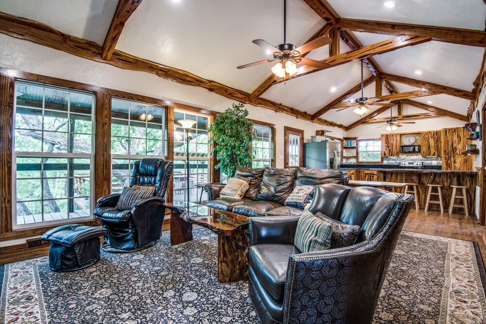 Bluff Creek Cabin On The Guadalupe River Perfect For Families Or