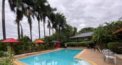 Himawari Restaurant & Cottage