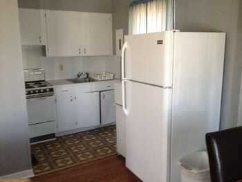 Bar Grill Restaurant Riverdale Nd