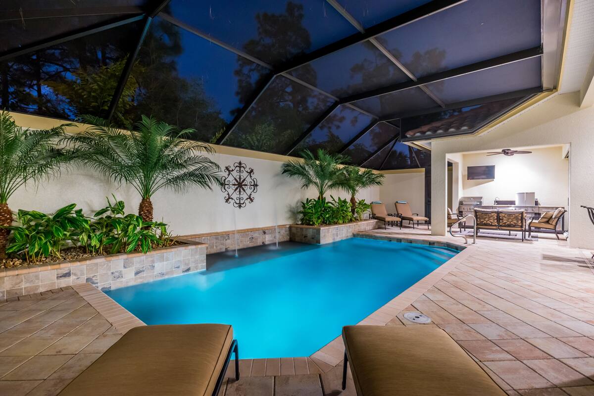 Model Luxury Home Hi Tech Pool Outdoor Kitchen New And Fresh Naples Hotelbewertungen 21 Expedia At