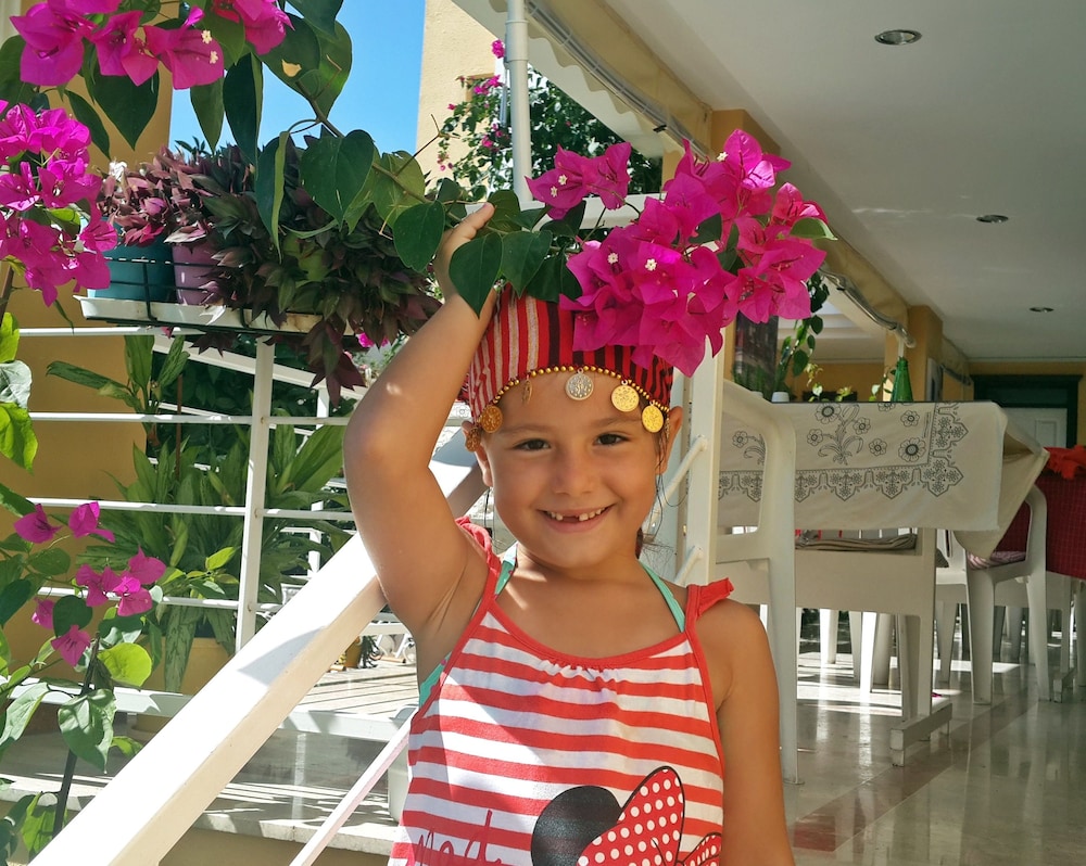 Photo - Tuncer Garden Hotel