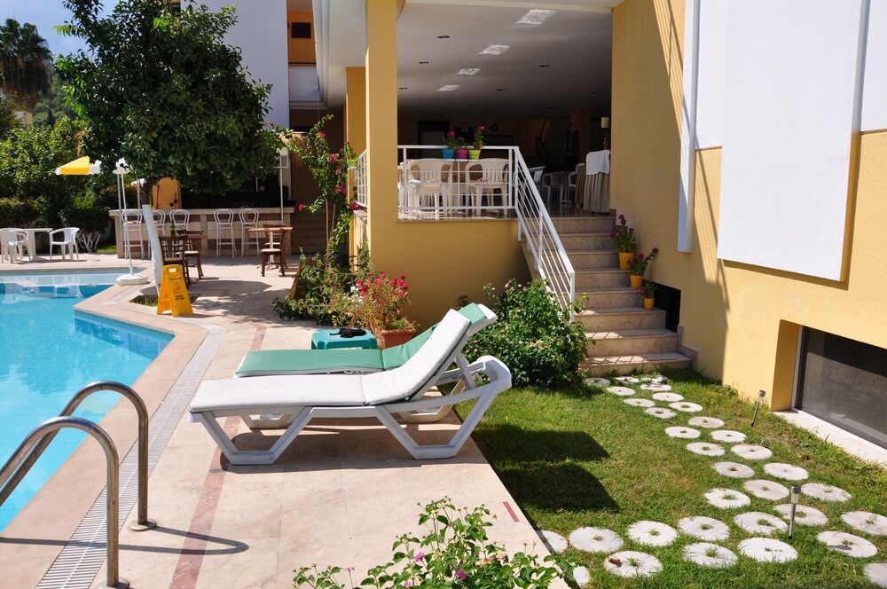 Photo - Tuncer Garden Hotel