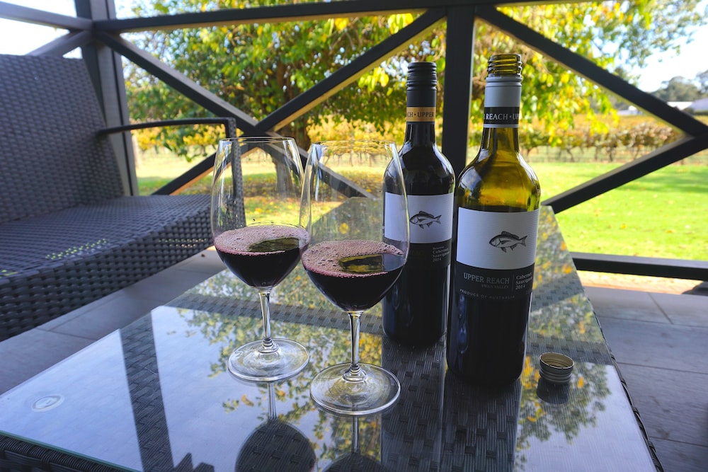 Vineyard Cottage at Upper Reach Winery AU262 Deals & Reviews (Perth, AUS) Wotif