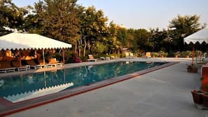 Seasonal outdoor pool