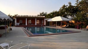 Seasonal outdoor pool