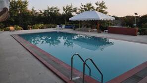 Seasonal outdoor pool