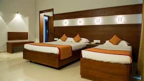 In-room safe, desk, iron/ironing board, free WiFi