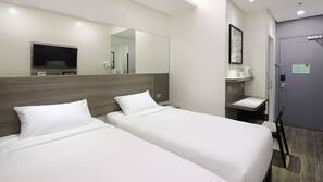 In-room safe, desk, free WiFi, wheelchair access
