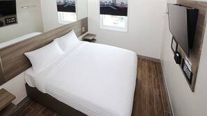 In-room safe, desk, free WiFi, wheelchair access