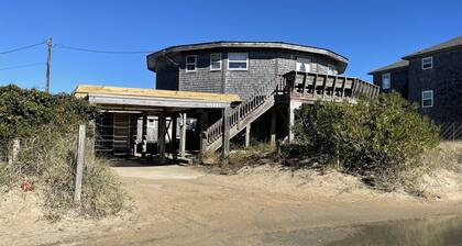 Sea Lyin' 2 Bedroom Cottage by RedAwning