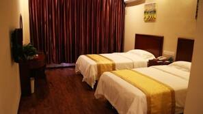 Blackout drapes, iron/ironing board, free WiFi