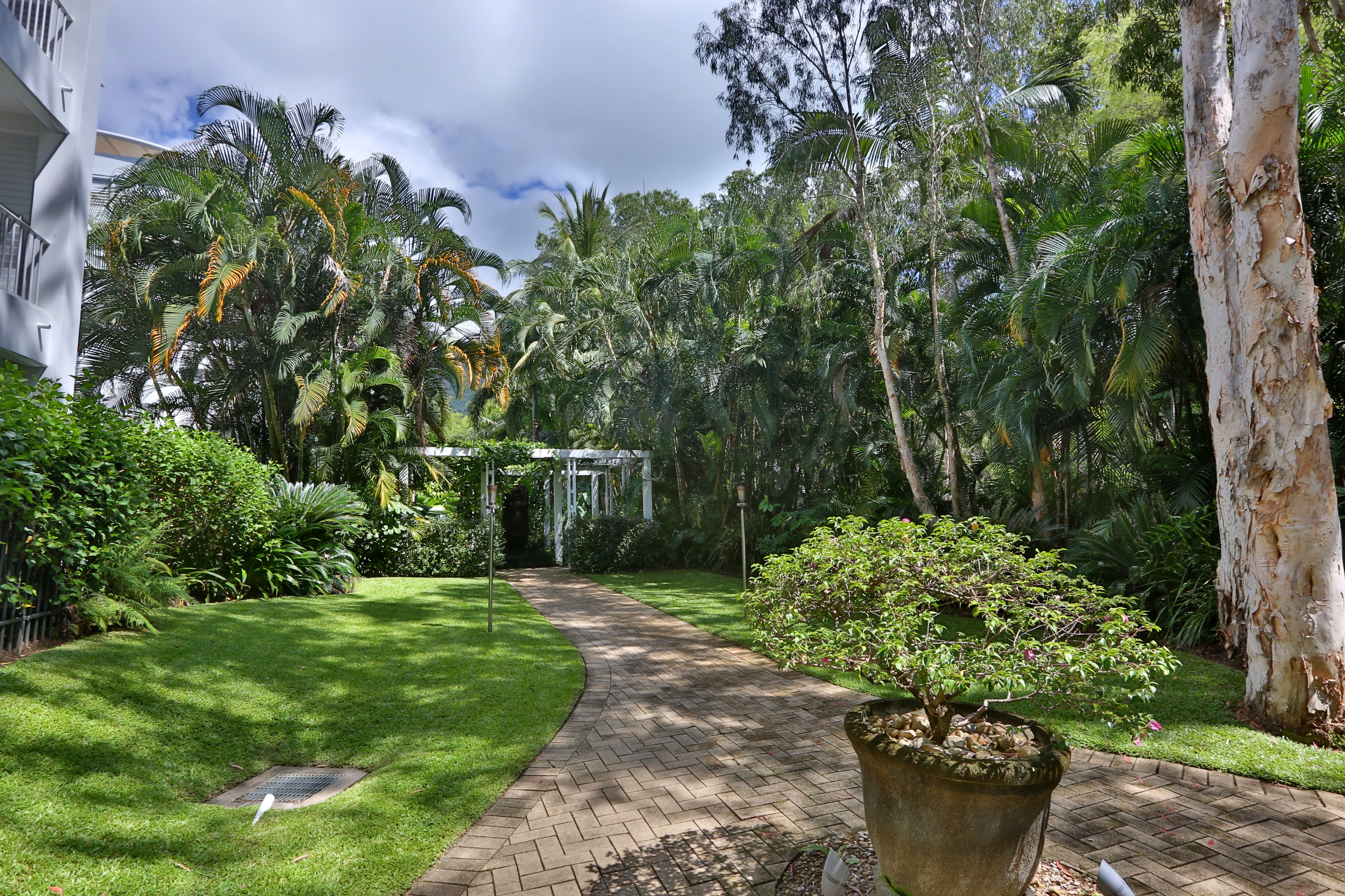 The Beach Club Luxury Private Apartments