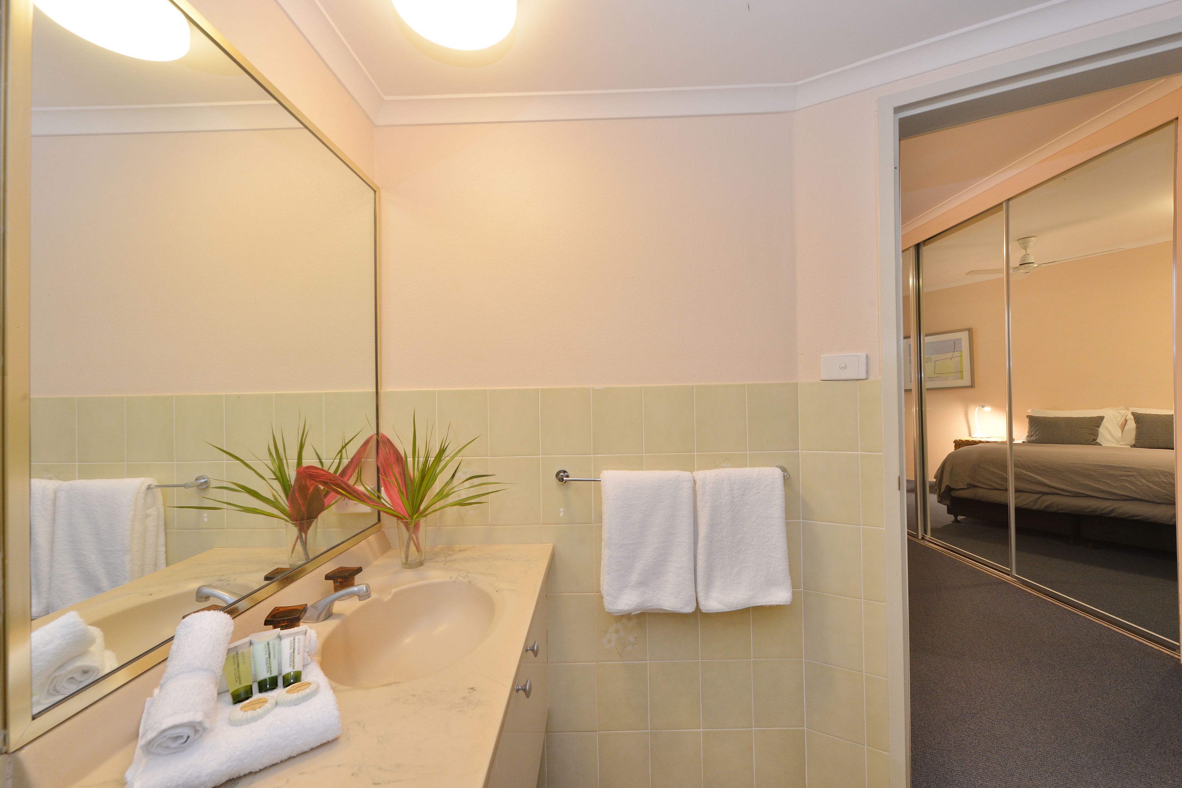 Paringa Beachfront Apartments
