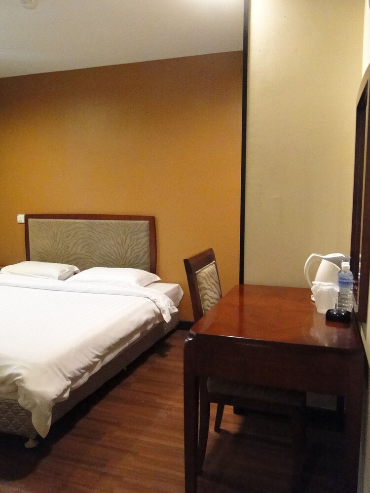 Discount [50% Off] Hotel Sadong 88 Malaysia | 1 Hotel Central Park