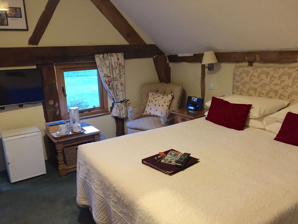 Lowe Farm Bed & Breakfast Leominster Deals & Reviews (Leominster