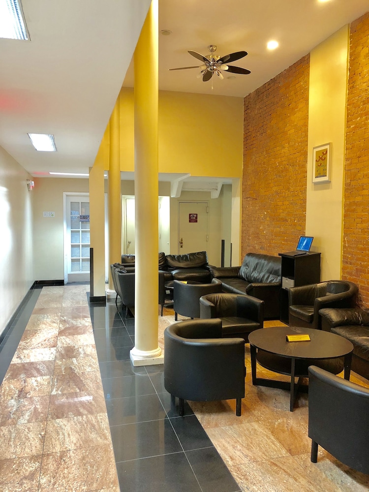 Lobby sitting area, 31 Street Broadway Hotel