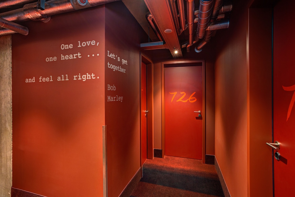 Foto - MEININGER Hotel Berlin East Side Gallery