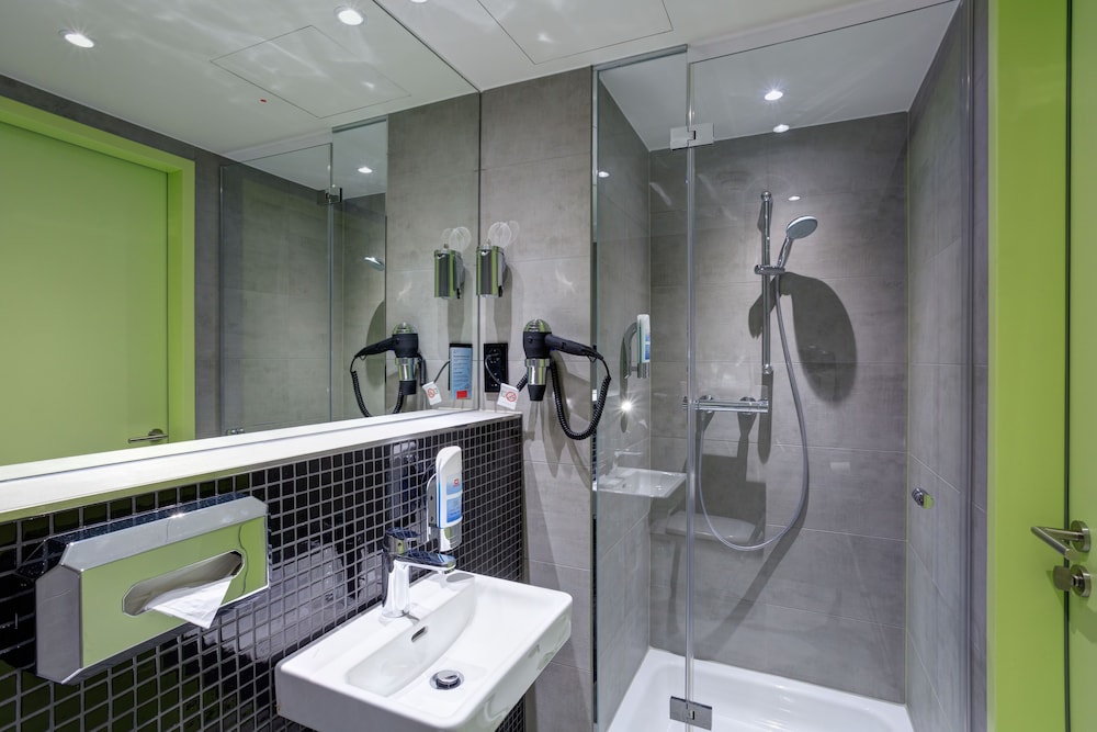 Foto - MEININGER Hotel Berlin East Side Gallery