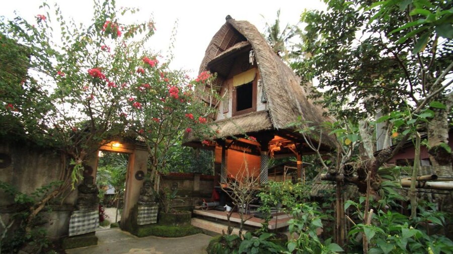 Omah D'Taman Hotel by EPS