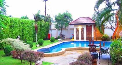 Private Pool Villa Rayong House