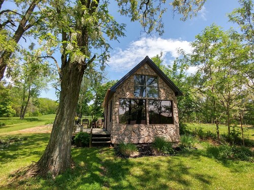 Hotels Near Manchester Hill Winery In Chillicothe Ebookers Com