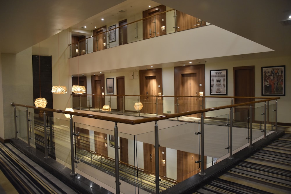 5 Star Hotels