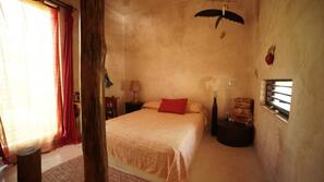 3 bedrooms, WiFi, linens