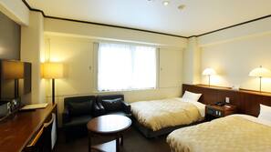 Desk, iron/ironing board, free WiFi, linens