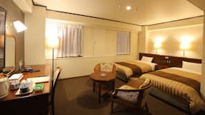 Desk, iron/ironing board, free WiFi, linens