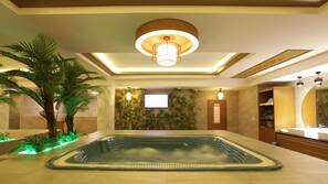 Indoor spa bath
