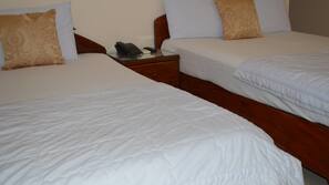 Minibar, desk, free WiFi