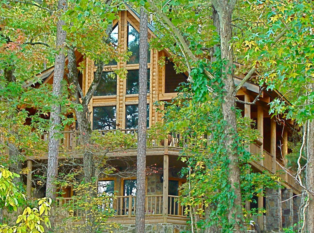 Greers Ferry Lake Ozark Mountain Paradise Moon Shadow Lodge In Featured Image