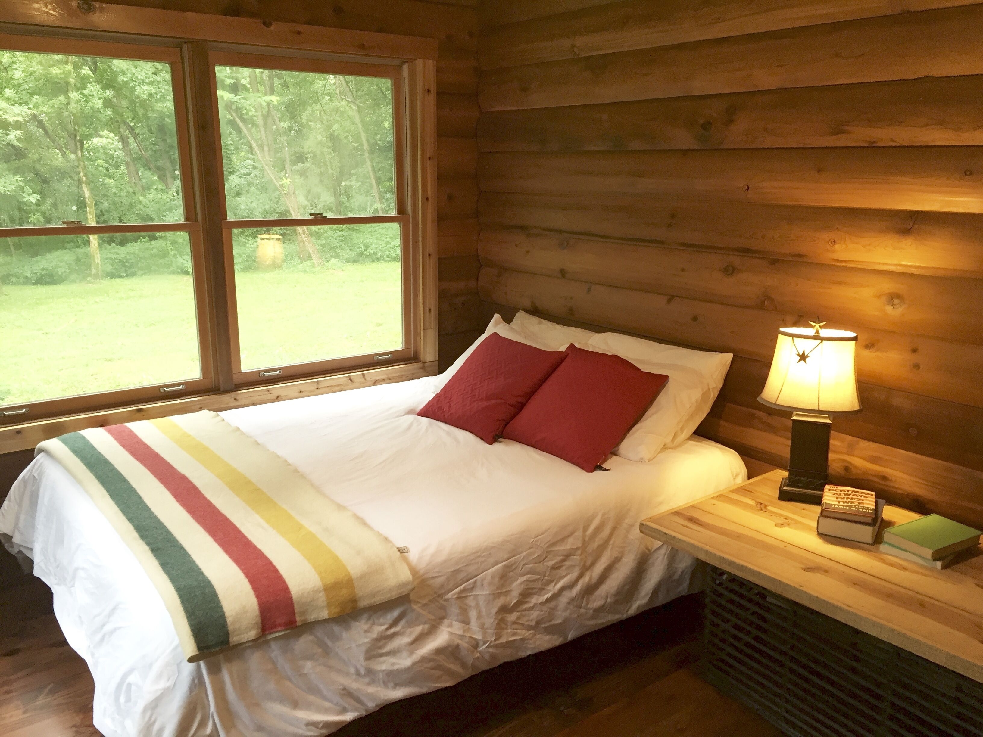 A Remodeled Log Cabin Surrounded By 6000 Acres Of Old Growth Forest 21 Pictures Reviews Prices Deals Expedia Ca