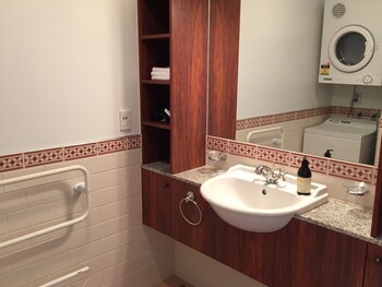 Decadent 1br Waterfront Apartment Auckland 2019 Room - 