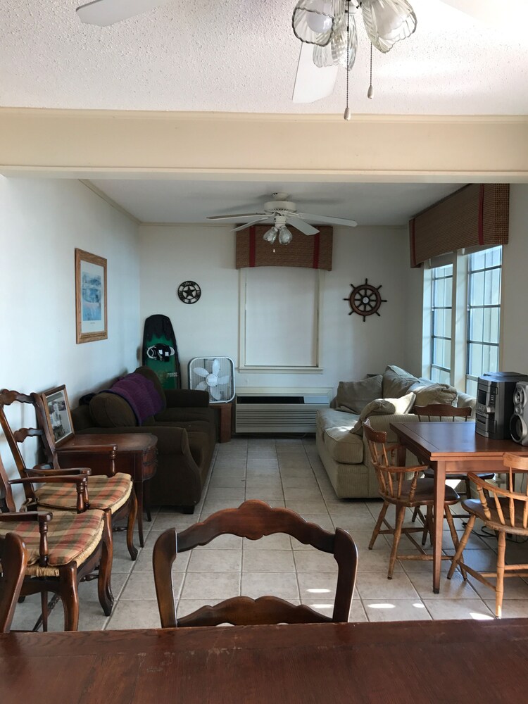 Incredible Cabin on Cedar Creek Lake in Mabank Best Rates & Deals on