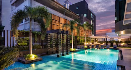 Solitaire Bangkok Sukhumvit 11