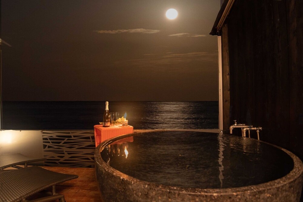 Xyz Private Spa And Seaside Resort In Shirahama Hotel Rates Reviews On Orbitz Xyz Private Spa And Seaside Resort In Shirahama Hotel Rates Reviews On Orbitz