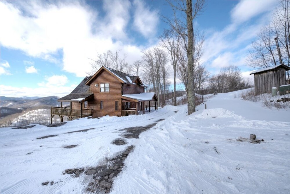 Black Bear Lodge at Scenic Wolf Resort 3 Br Cabin in Asheville Best