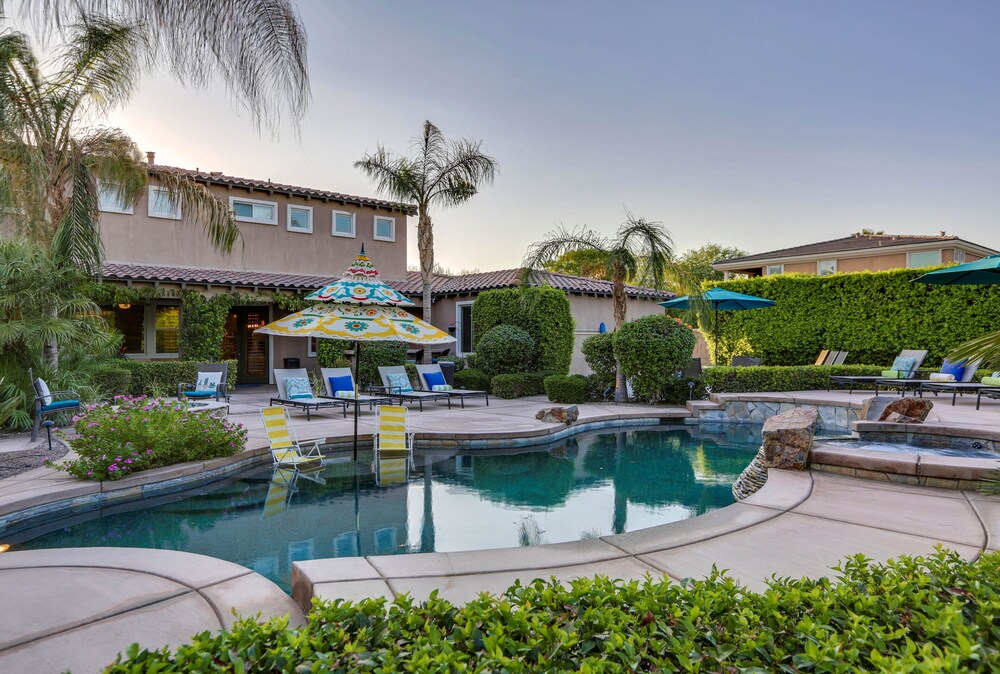 1 Villa Luxury 6br Mansion W Hot Tub Fire Pit Palm Springs Featured Image