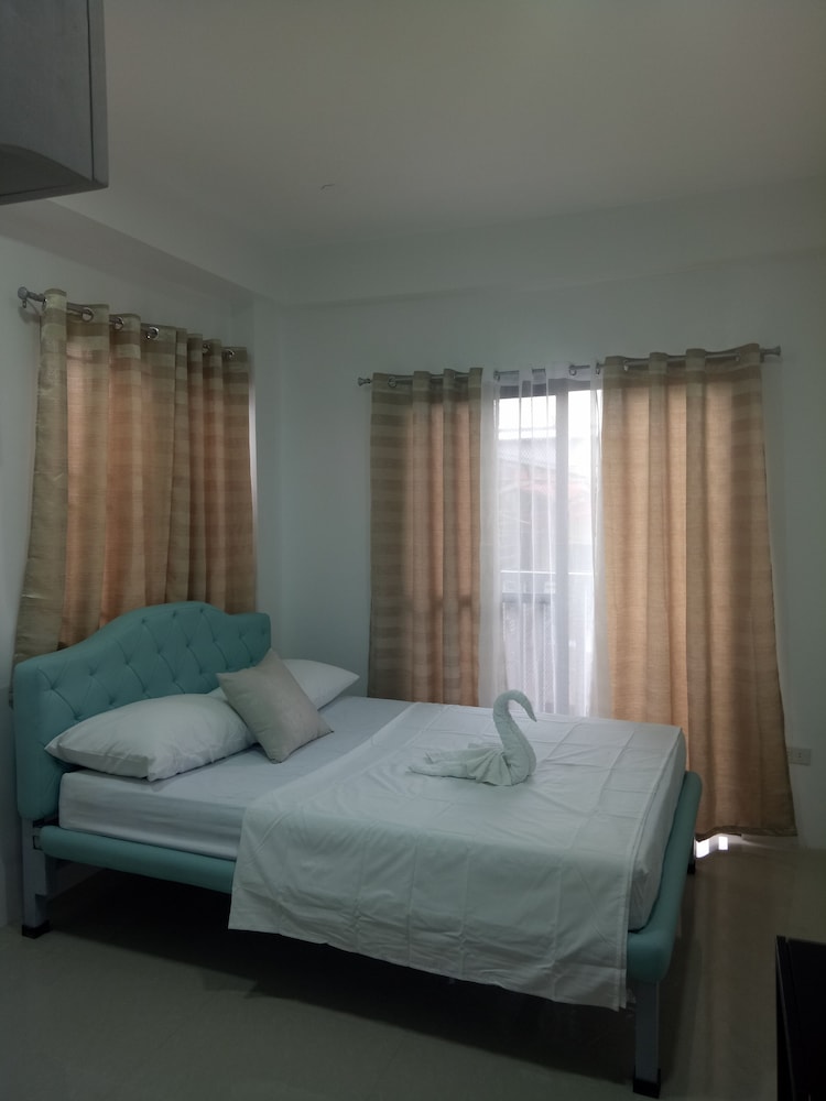 Modern Alicia Apartment Manila Airport for Large Space