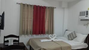 Desk, free WiFi, linens